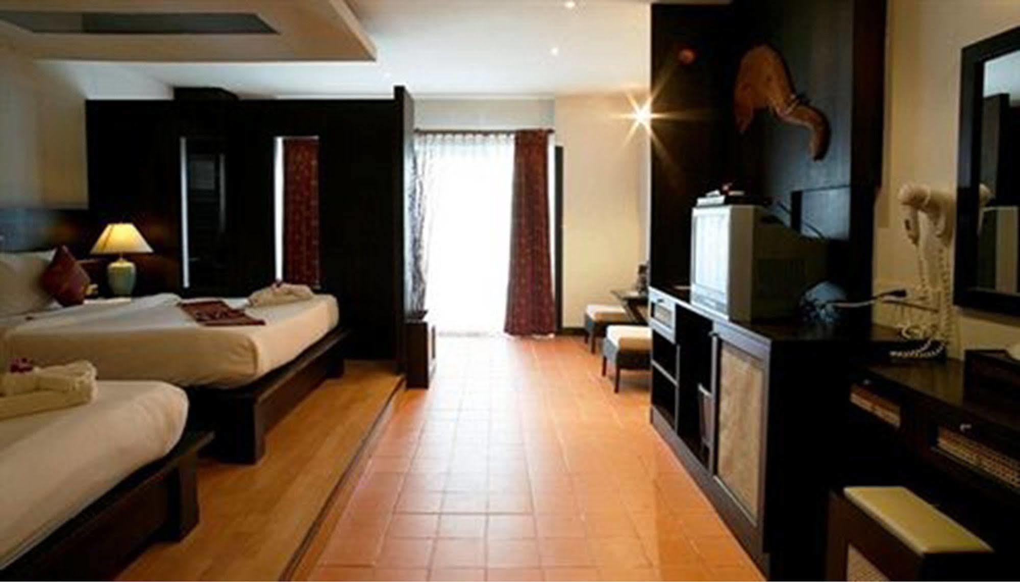 Krabi Tropical Beach Resort Ao Nang Exteriör bild