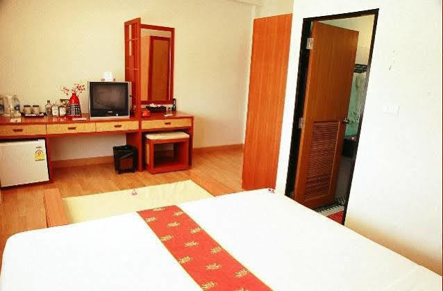 Krabi Tropical Beach Resort Ao Nang Rum bild